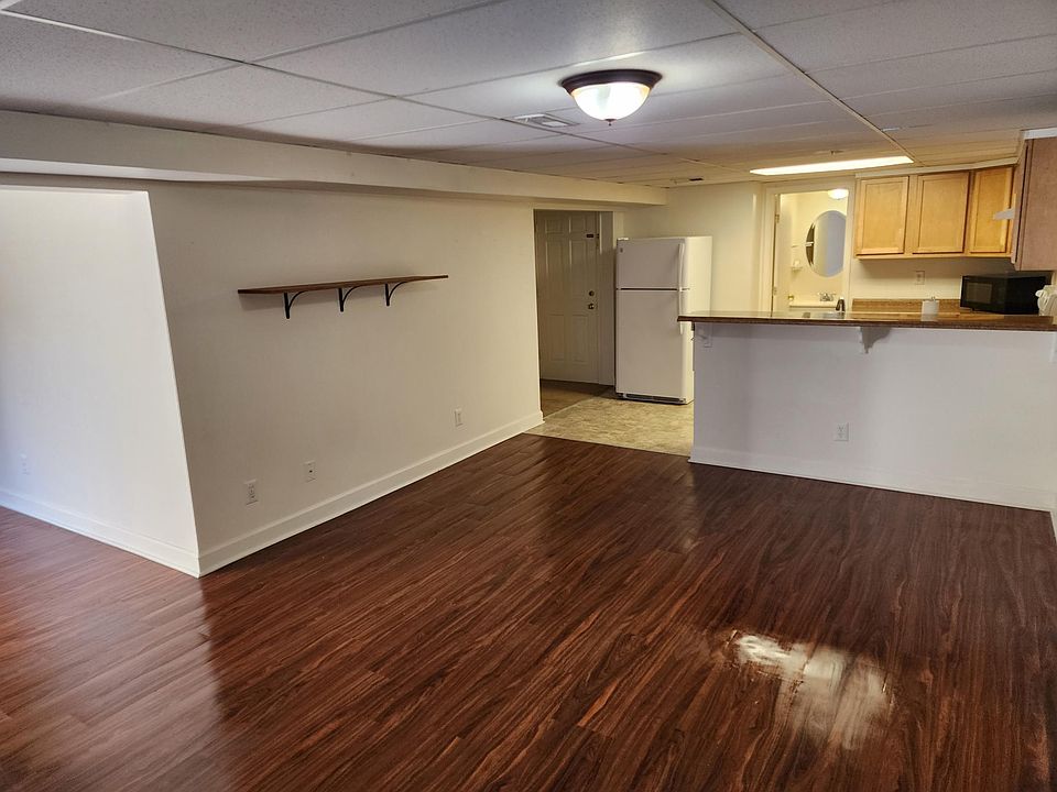 1st image of 106 Springvale Dr #A
