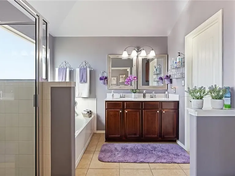 255 Drystone Trl — Photo 10