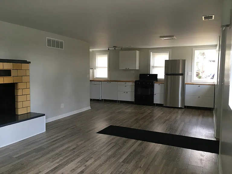 5115 Jackson Rd — Photo 4