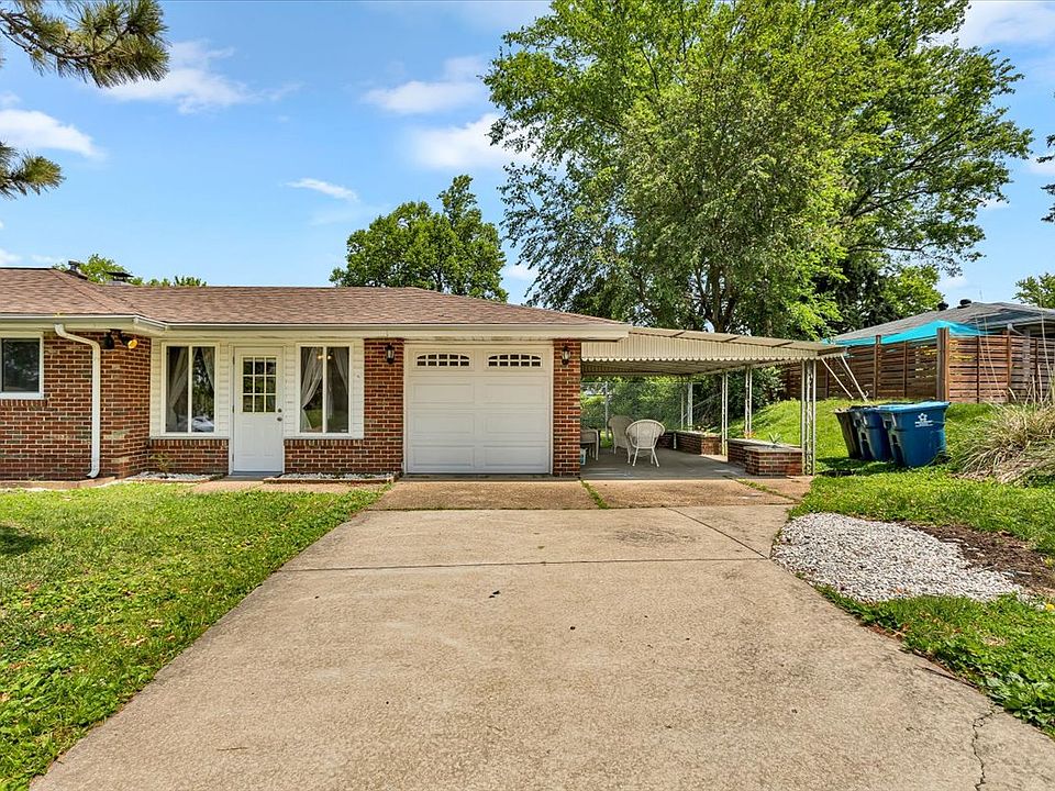 Exterior / Carport