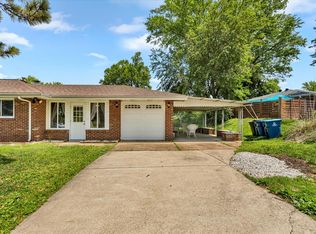 (Undisclosed Address), Saint Louis, MO 63114