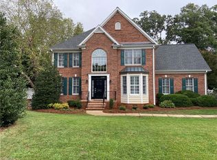 101 Winrow Dr, Jamestown, NC 27282