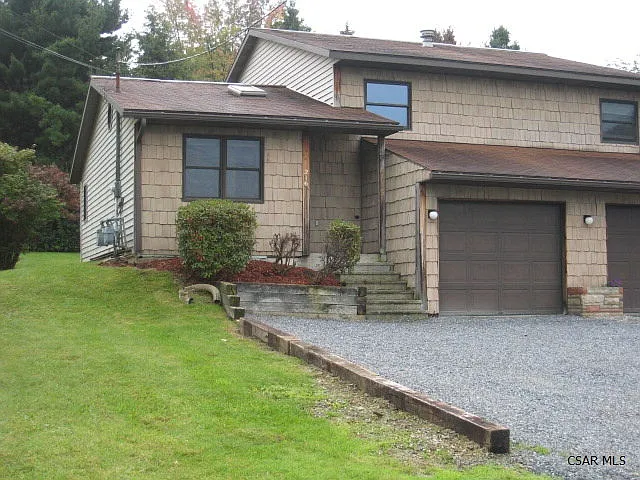 216 Hastings St — Photo 7