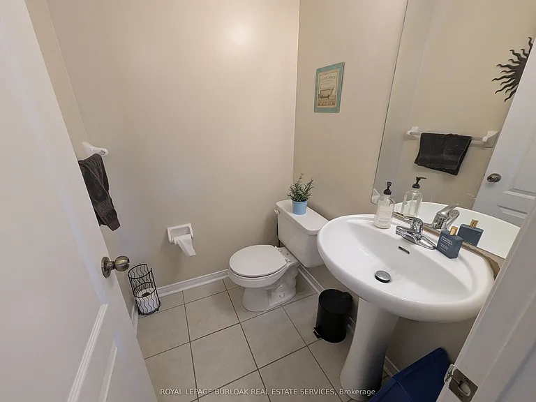 2307 Sutton Dr — Photo 8