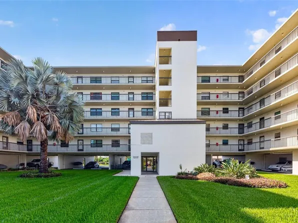 9860 62nd Ter N APT 1048, Saint Petersburg, FL 33708