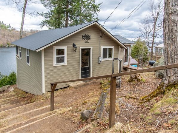 14204 S Bonaparte Rd, Harrisville, NY 13648