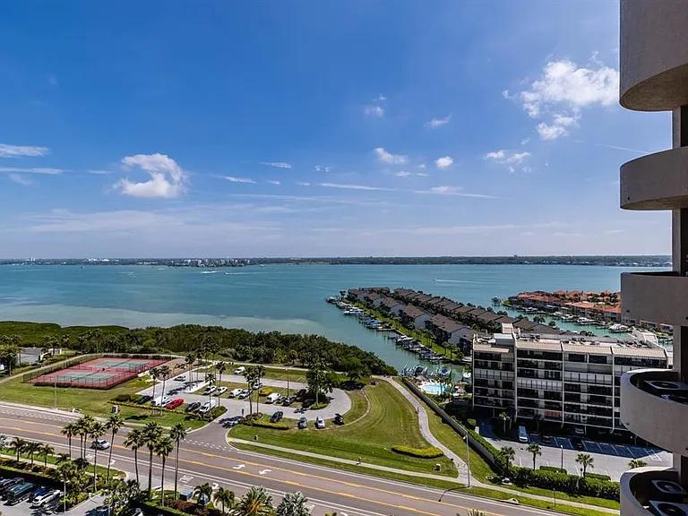 1560 Gulf Blvd #1605 — Photo 9