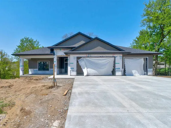 2908 Pine Hill Trce, Coralville, IA 52241
