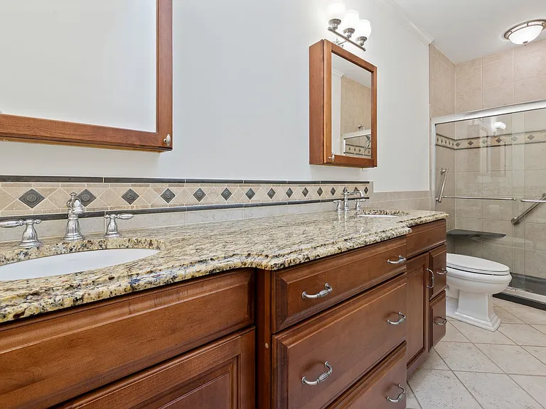 5419 Valinda Dr — Photo 17