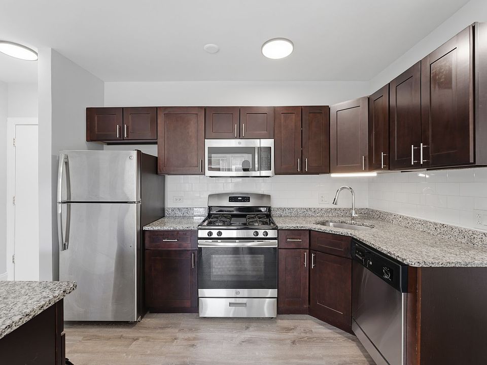 1st image of 7736-42 N Ashland Ave #1609-3D