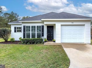 311 23rd Ct, Phenix City, AL 36869