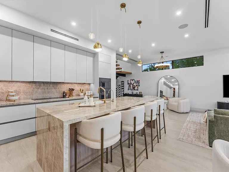 220 S Swinton Ave — Photo 41