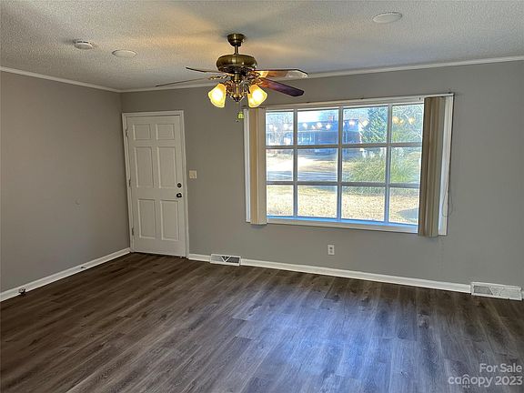 4th image of 117 Lou Dr
