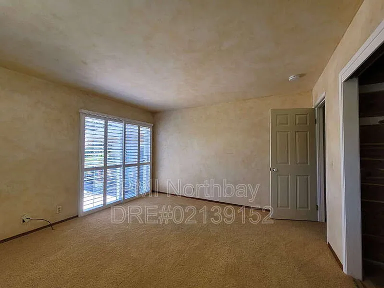 2842 Vista Grande — Photo 10