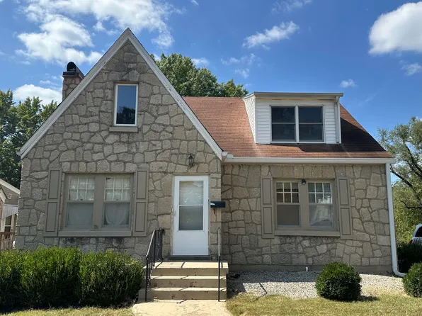 1814 Green Berry Rd, Jefferson City, MO 65101