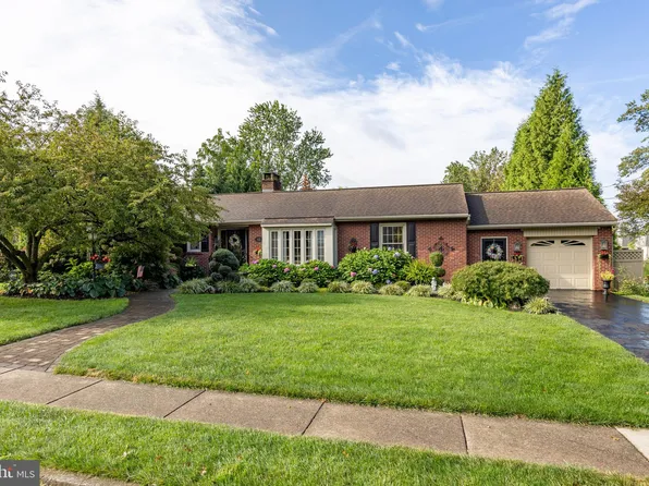 422 N 4th St, Souderton, PA 18964