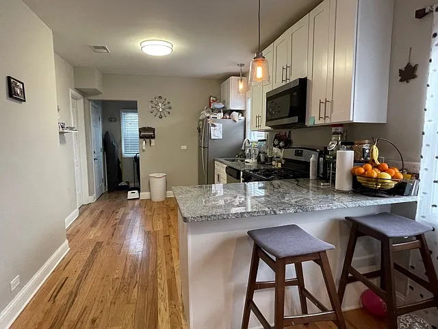 2455 N Austin Ave #2 — Photo 9