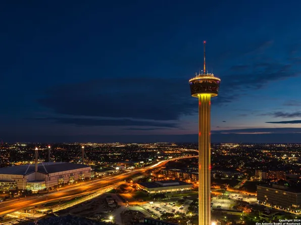 610 E MARKET ST #2613, San Antonio, TX 78205