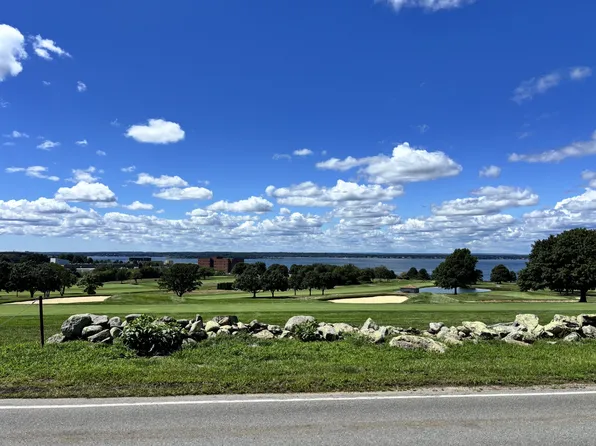 (undisclosed Address), Middletown, RI 02842
