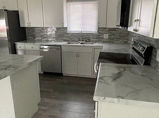 32 Station St E, Ashville, OH 43103