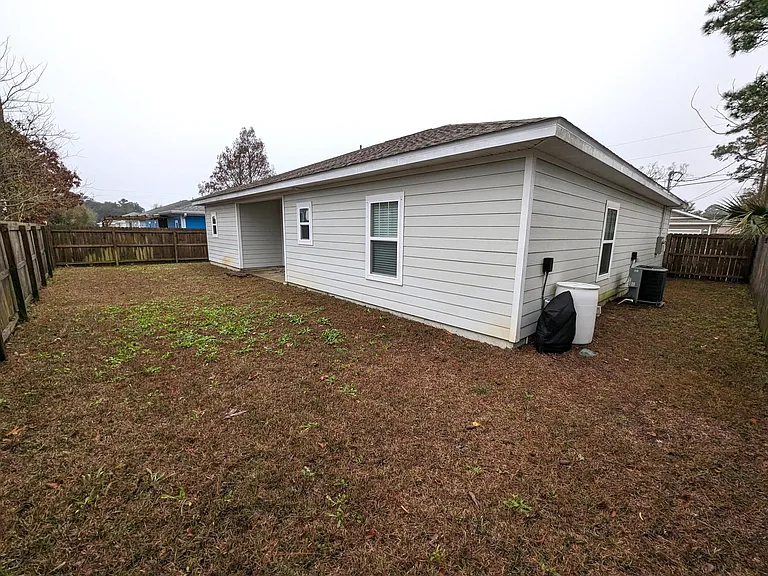 2164 Wind Trace Rd N — Photo 20