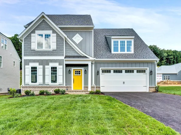 1012 Claremont Ct SW, Roanoke, VA 24014