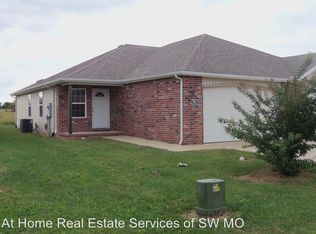 639 S Landen Ave, Republic, MO 65738