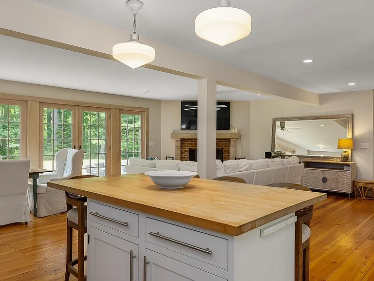 71 W Atlantic Ave — Photo 10