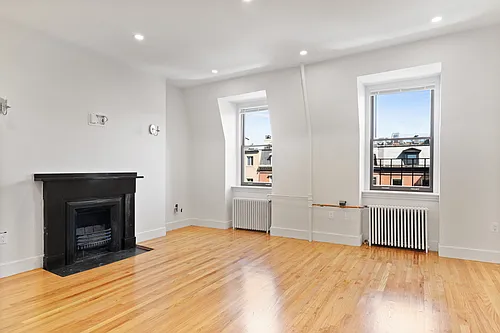 233 Beacon St Photo 1
