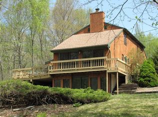 11 Island Rd, North Stonington, CT 06359