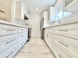 605 San Vicente Blvd #304A, Santa Monica, CA 90402