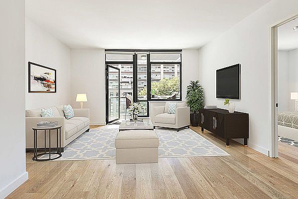 1st image of 180 Nassau St APT 4A