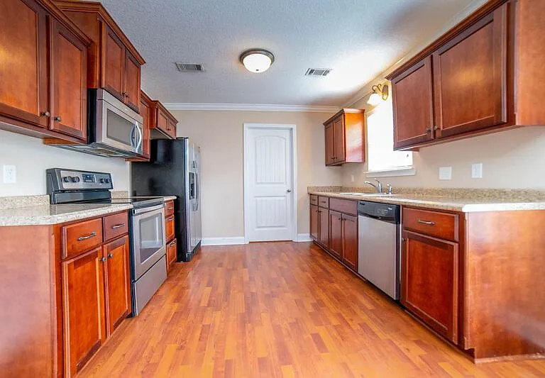 211 Augusta Way — Photo 11