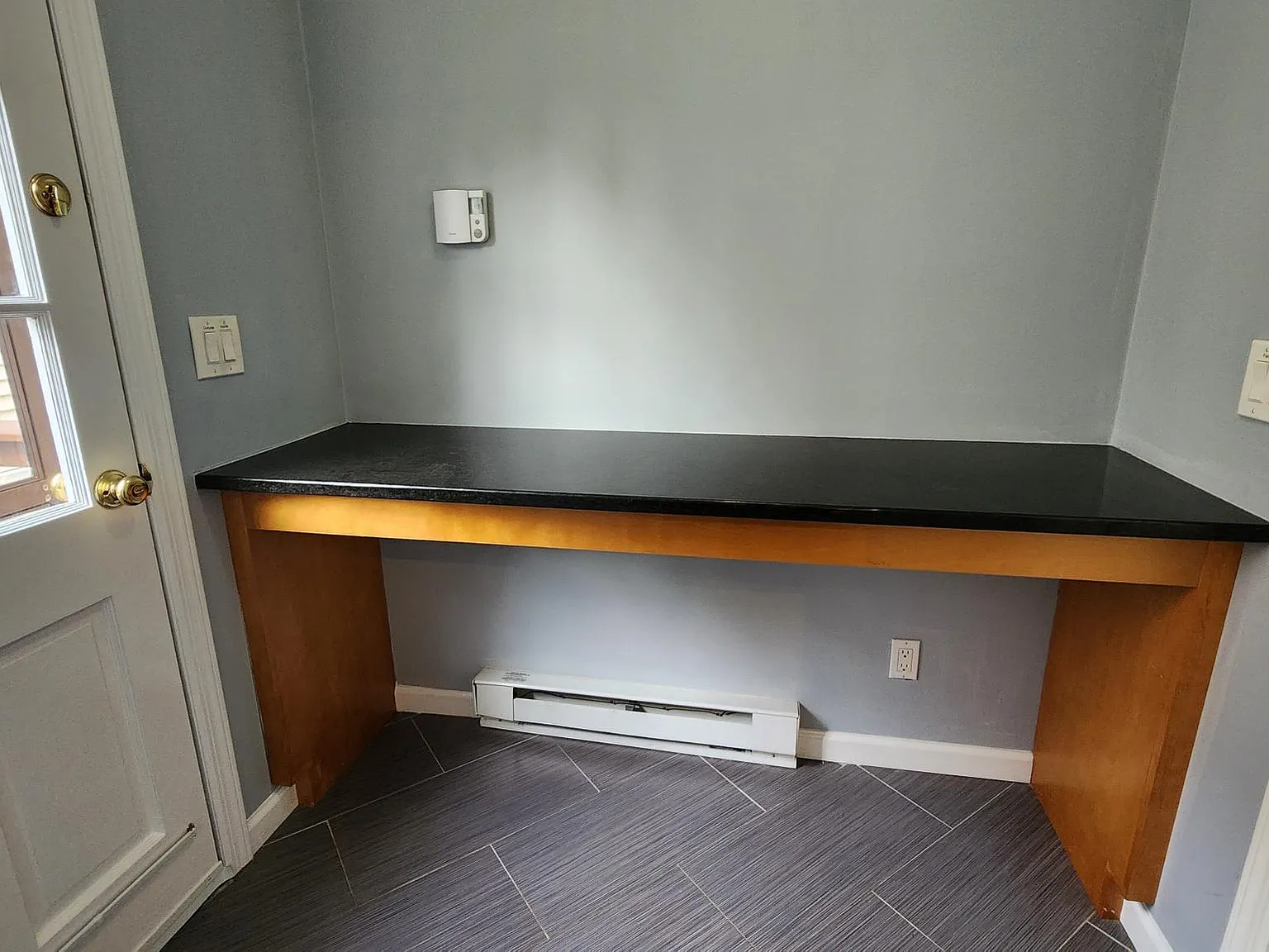 3 bed, 1.5 bath, 1175 sqft, $3,625 — Photo 3