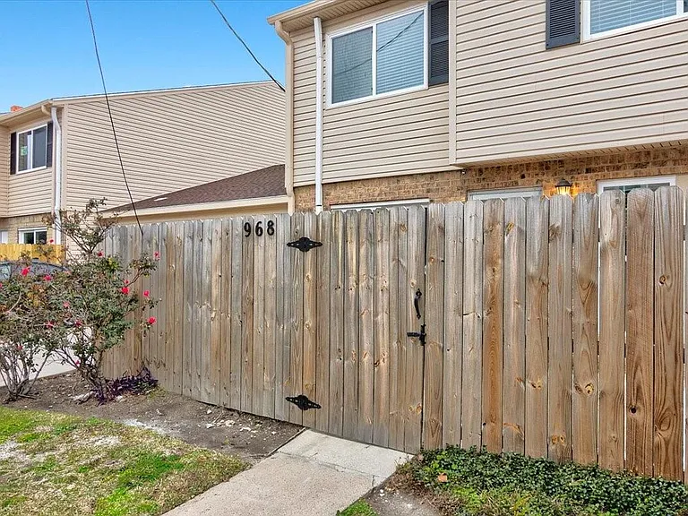 968 Park Meadow Dr — Photo 18