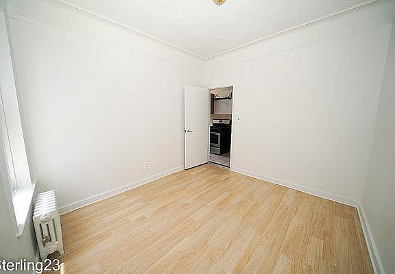5th image of 24-03 31st St #3R