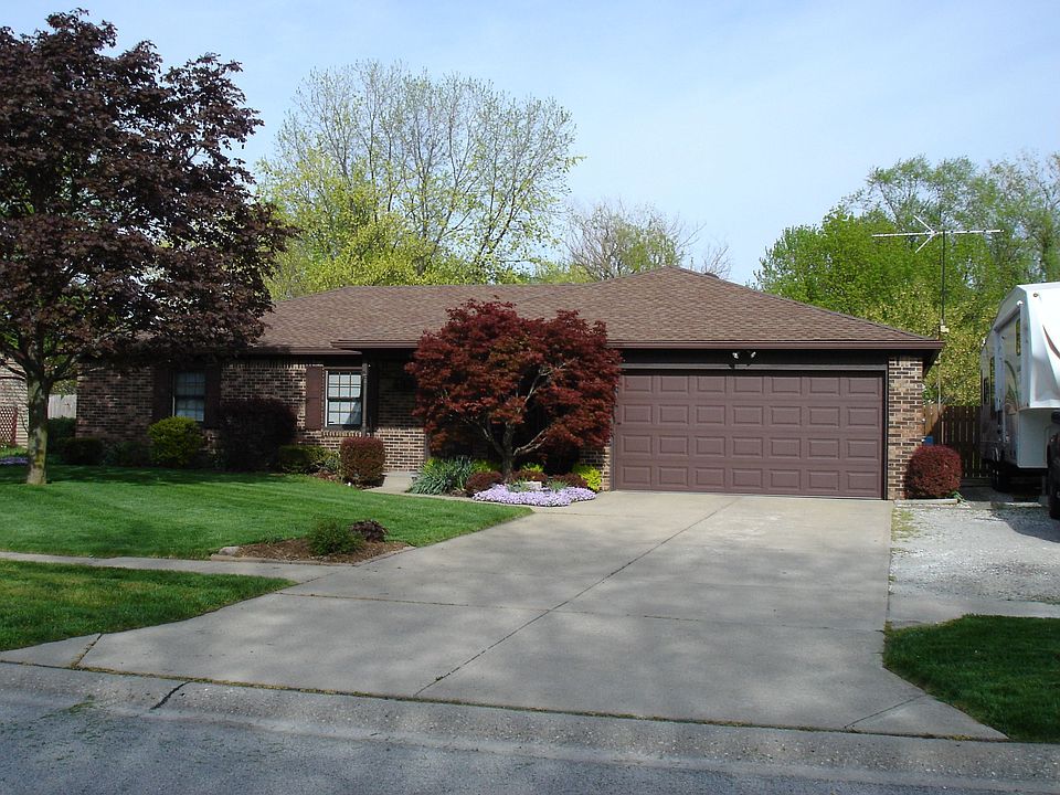 Additional parking with RV hookup