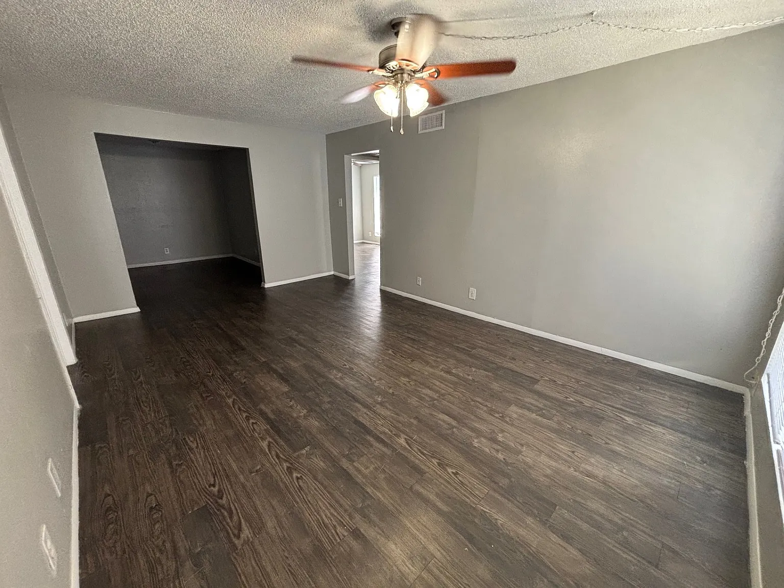 Edinburg Place Apartments - 0402 — Photo 2
