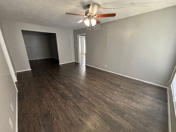 2nd image of 1809 W Schunior Rd #402