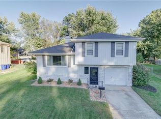 405 NE Florence Ave, Lees Summit, MO 64063