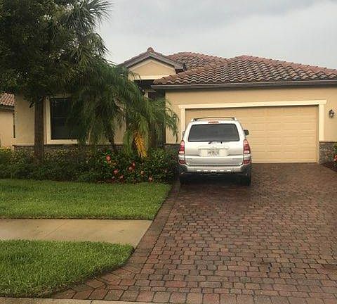 3rd image of 9364 Via Piazza Ct