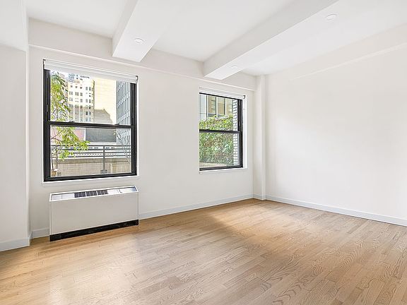 4th image of 20 Pine St APT 1909