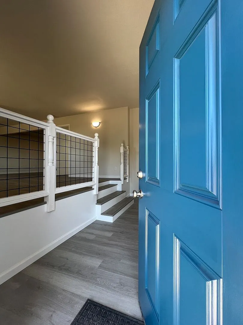 Spacious 5-Bedroom Napa Home with Large Shop & Scenic Views — Photo 3
