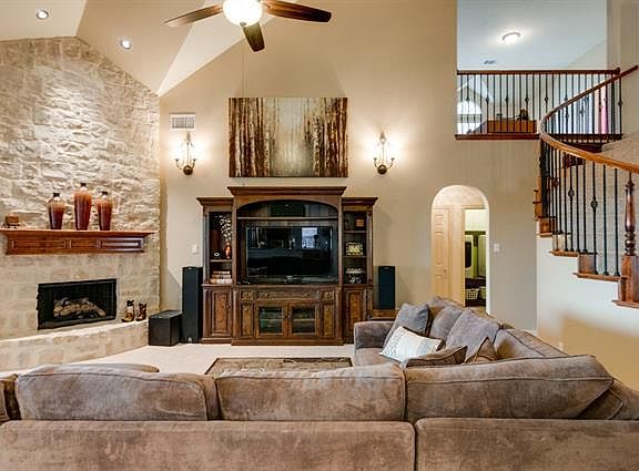 5th image of 8337 Indian Bluff Trl