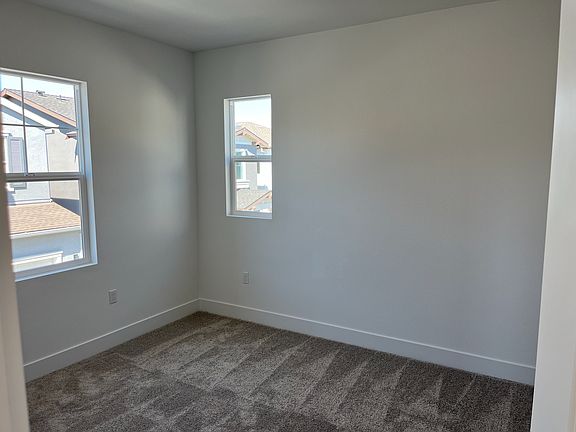 4th image of 109 W San Francisco Dr #1