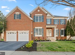 25413 Bradshaw Dr, Chantilly, VA 20152