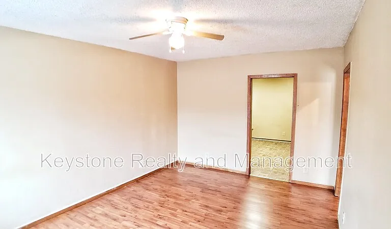 706 Peachers Dr #B — Photo 5