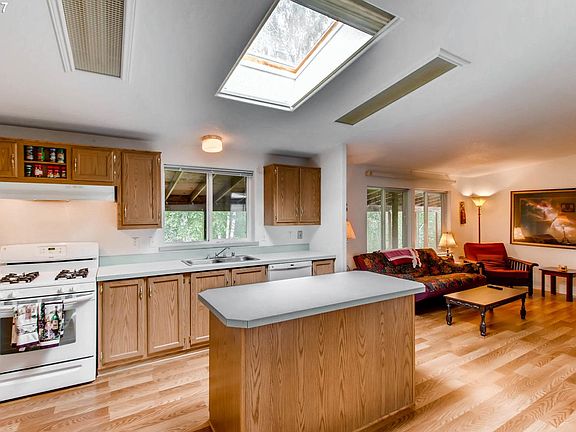 4th image of 14602 NE 52nd Cir