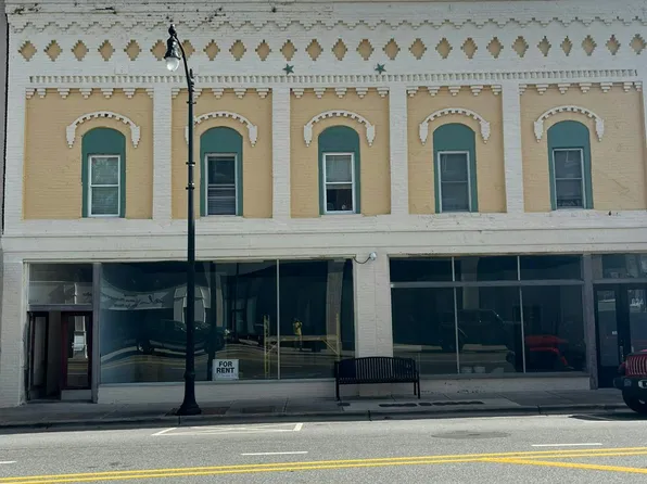 624 Washington St #1, Eden, NC 27288