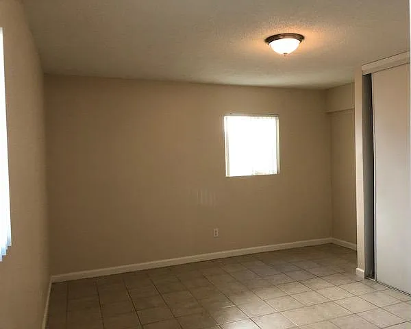 8706 Hurlbut St — Photo 33